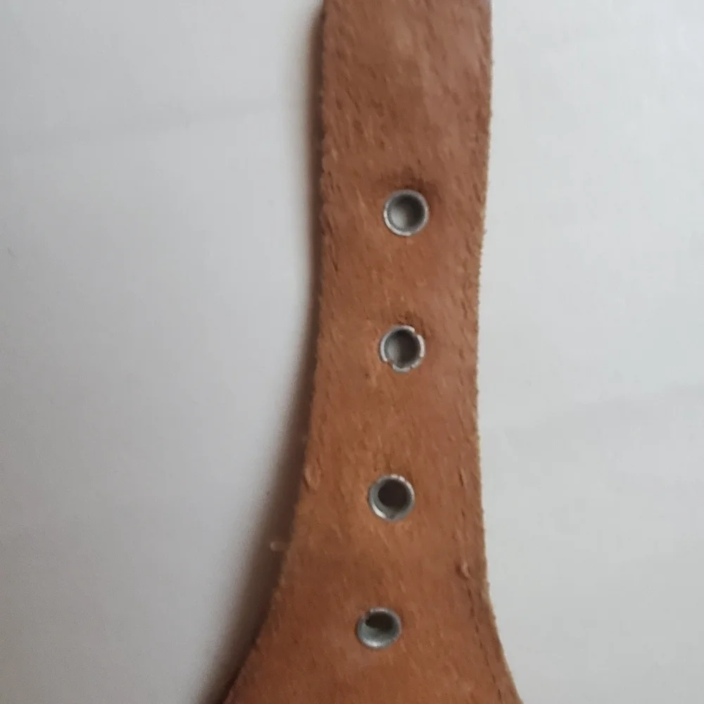 VINTAGE MARIACHI OR CHARRO BELT( BELT NOT INCLUDED). LEATHER. HORSEHEAD.
